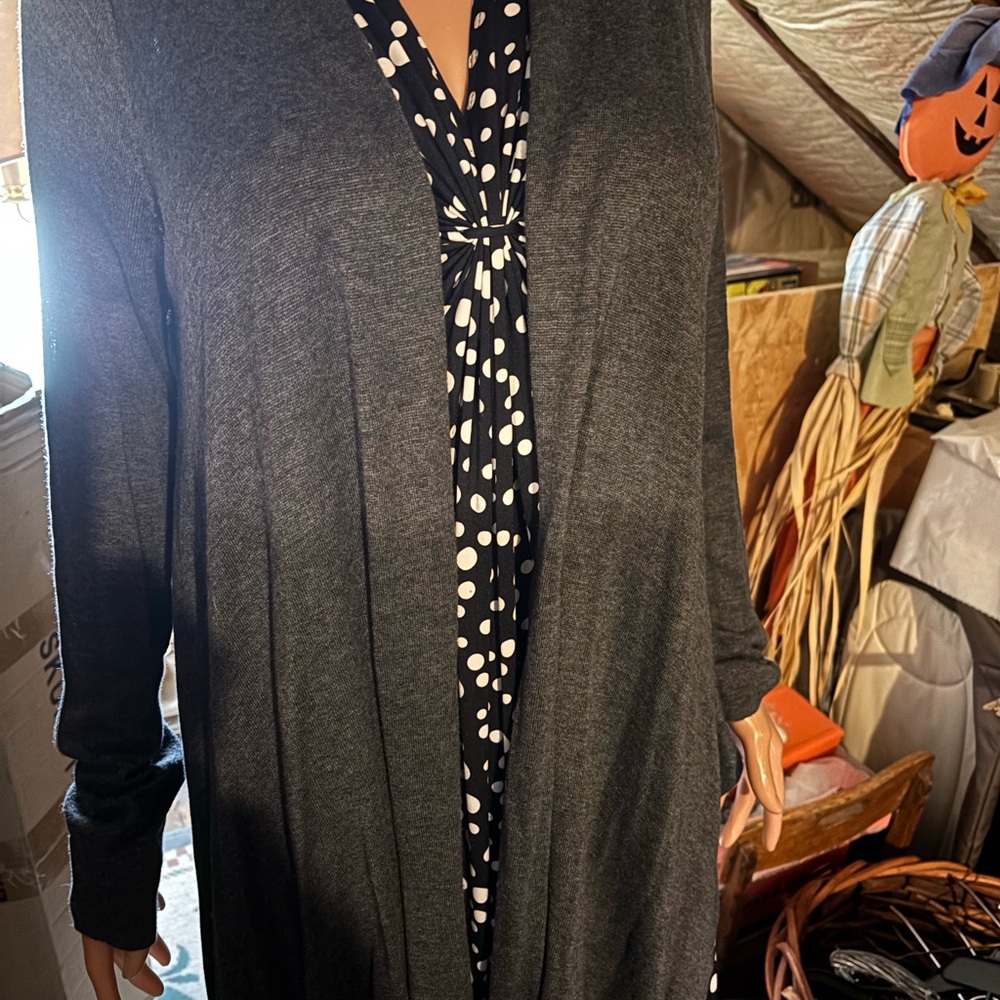 Women’s Daisy Fuentes Gray Cardigan Size S